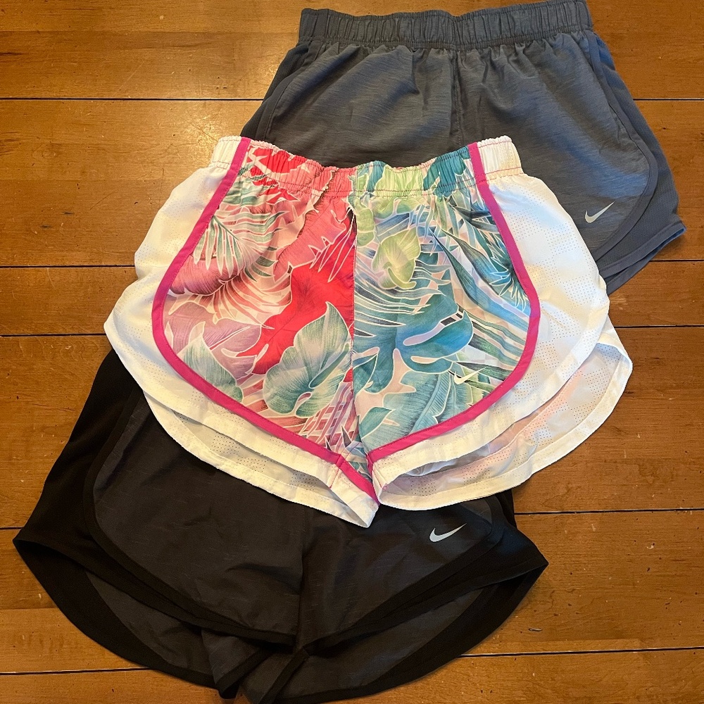 3 pairs of Women's Nike shorts (Size XS)